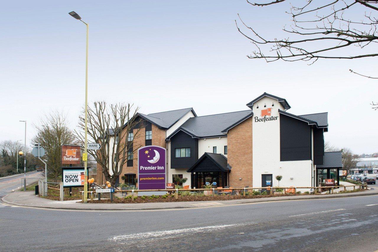 Premier Inn Уеър Екстериор снимка