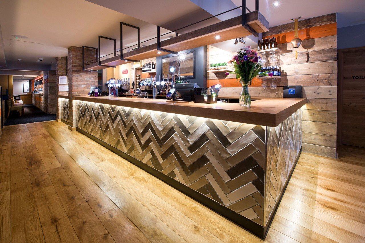 Premier Inn Уеър Екстериор снимка